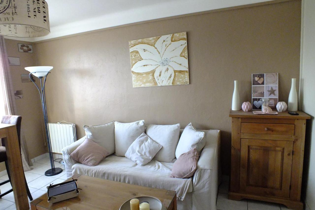Apartamento F3 Avec Parking Le Dauphin Sète Exterior foto